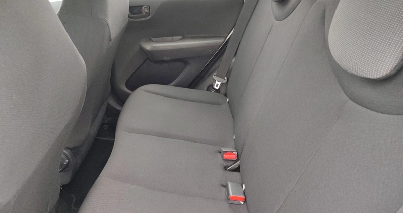 Toyota Aygo cena 39900 przebieg: 44154, rok produkcji 2019 z Szczucin małe 211